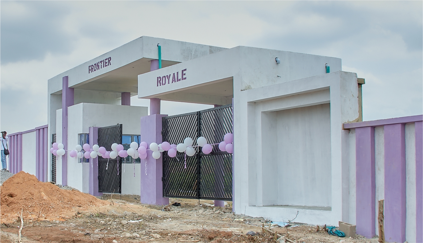 frontier royale gate